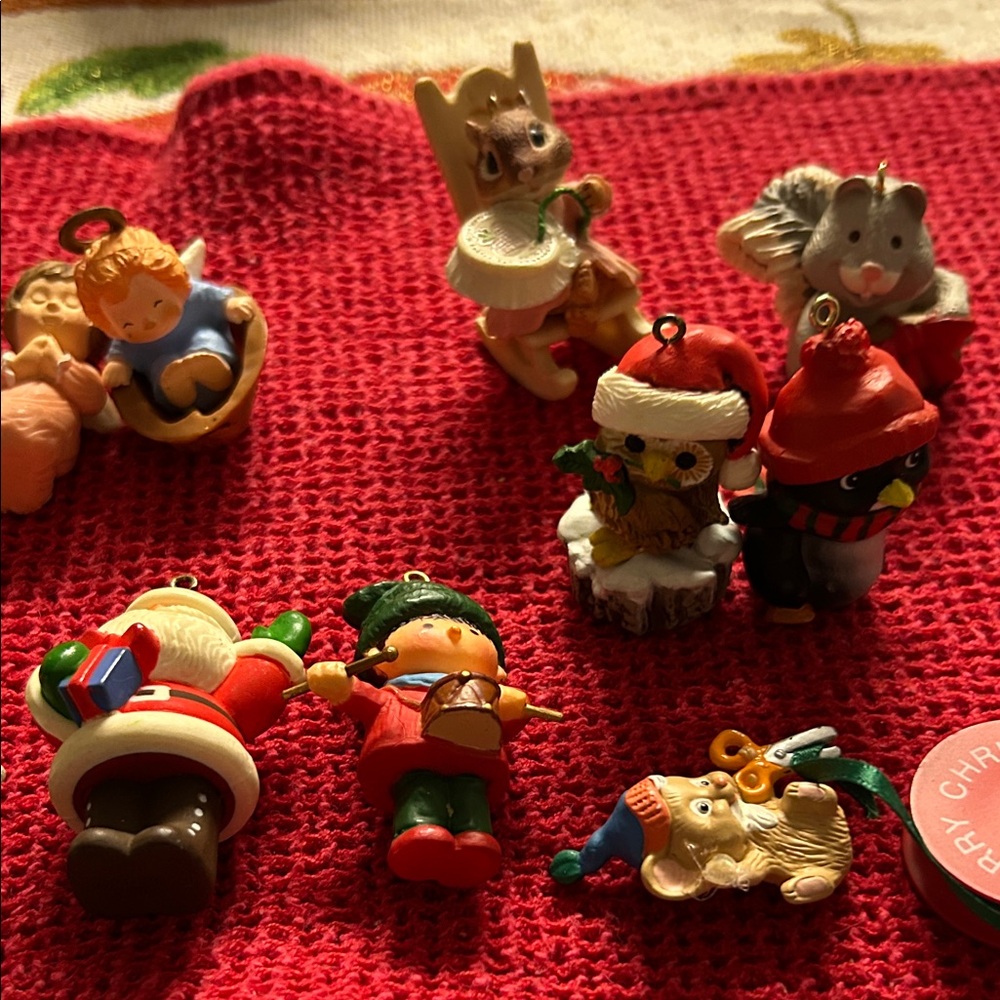 Hallmark Holiday 10 Ornaments Set - Red, Green, White